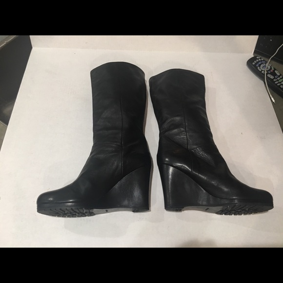 PRADA AUTHENTIC LEATHER BOOTS - Picture 2 of 7